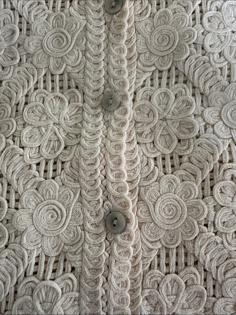 LC Lauren Conrad Cream Crochet Floral Tank - Picture 2 of 4